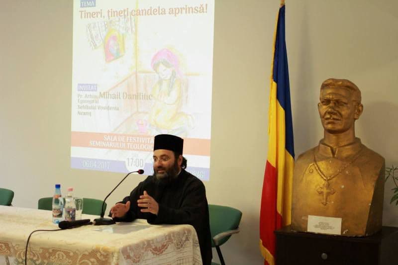 conferinta tineri tineti candela aprinsa pr mihail daniliuc (3)