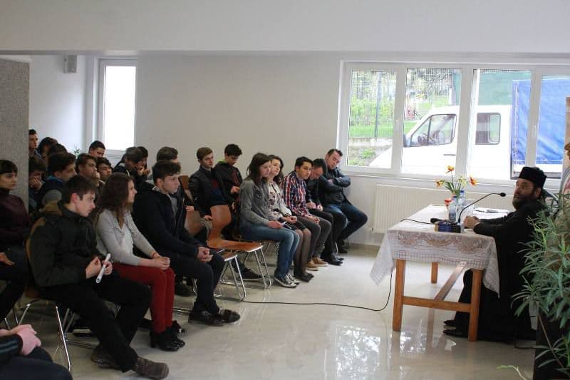 conferinta tineri tineti candela aprinsa pr mihail daniliuc (9)