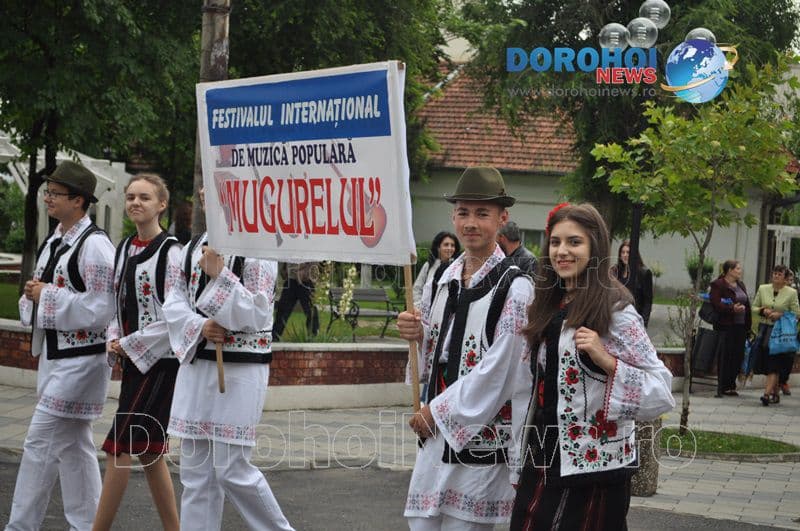 Festivalul Mugurelul parada_06