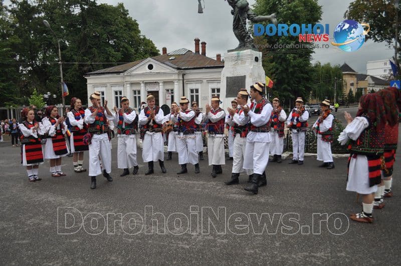 Festivalul Mugurelul parada_11