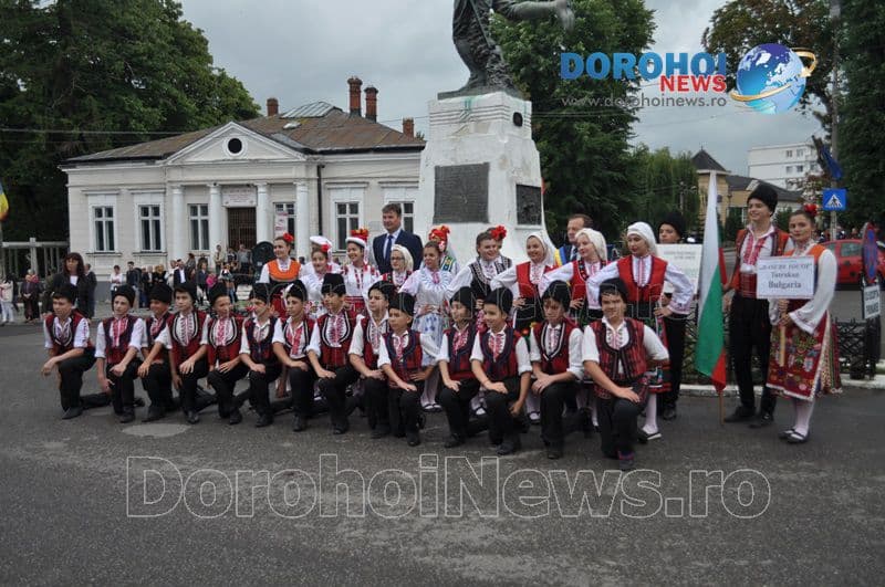 Festivalul Mugurelul parada_13