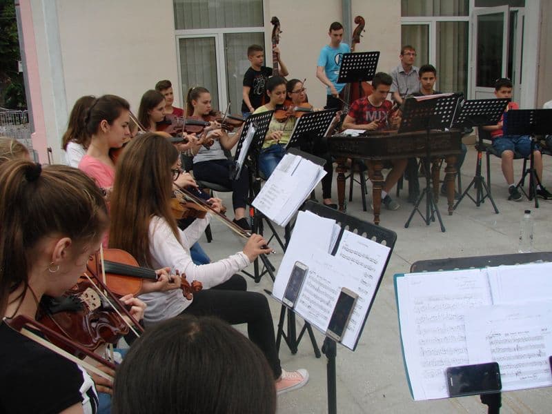 Prin folclor (2)