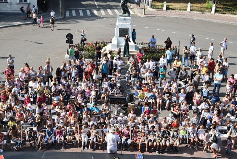Teatru in aer liber la Dorohoi_05