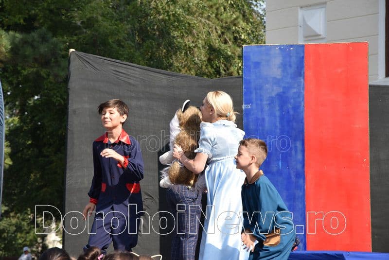 Teatru in aer liber la Dorohoi_13