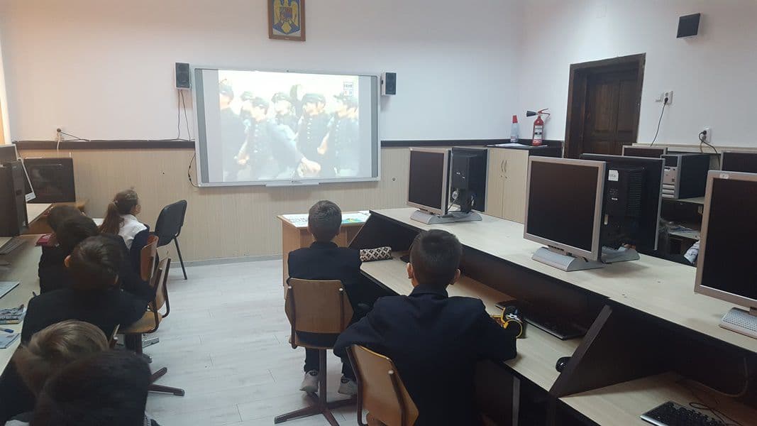 Sc. Spiru haret Dorohoi 003