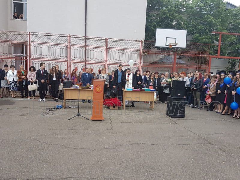 festivitate absolvire Regina Maria 01