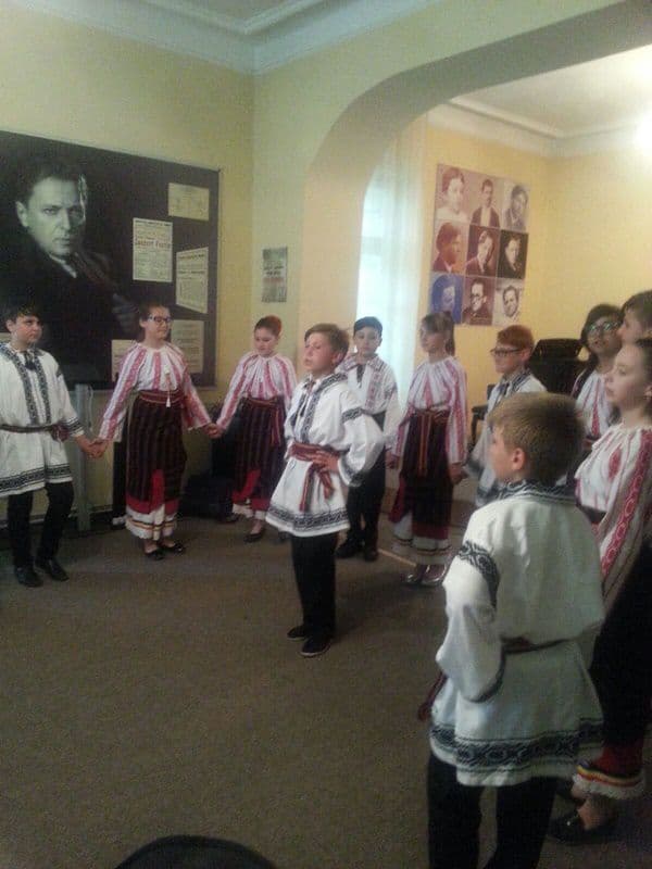 Mici muzicieni dorohoieni 07