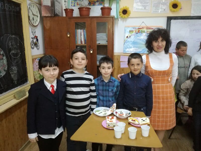 scoala Broscauti 05