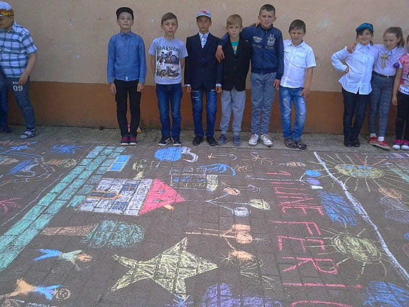 scoala Broscauti 13