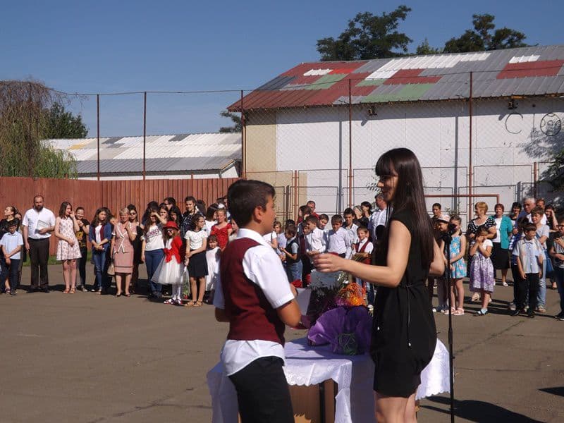 sfarsit de an scolar a.i.cuza dorohoi14