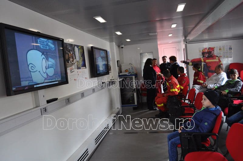 Caravana SMURD la Dorohoi_01
