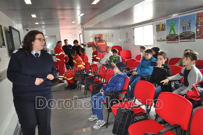 Caravana SMURD la Dorohoi_03