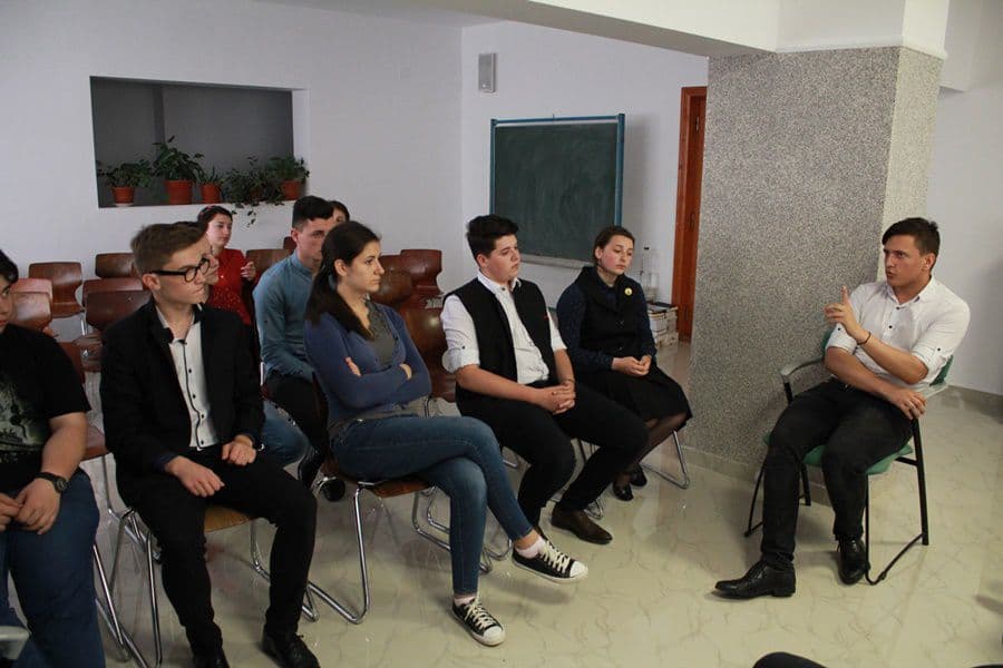 dezbatere Seminarul Teologic Dorohoi03