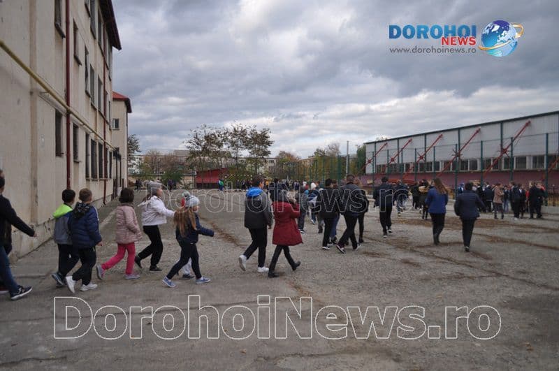 Simulare de incendiu la Scoala 8_04
