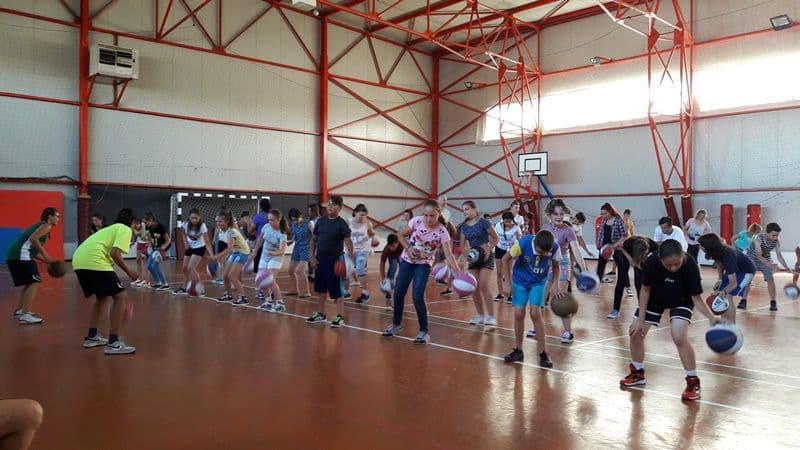 baschet la dorohoi 15