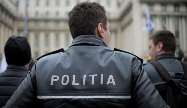 Începând din luna februarie 2018, peste 28.000 de polițiști vor beneficia de majorări salariale prin creșterea unor sporuri 