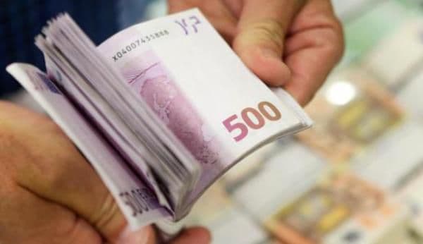 O nouă lovitură pentru românii care muncesc în străinătate