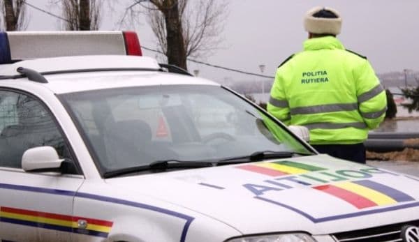 Pietonii care traversează neregulamentar, în atenţia poliţiştilor. Acţiune pentru prevenirea accidentelor de circulaţie
