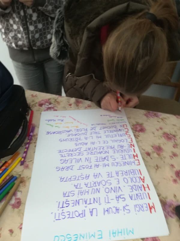 Manifestări comemorative aduse de elevii claselor a VI-a și a VIII-a de la Școala Profesională „Sf. Apostol Andrei” Smîrdan - FOTO