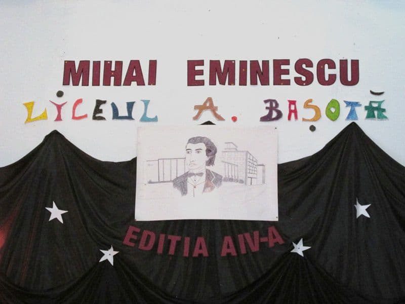 DOR DE EMINESCU la Liceul Teoretic „Anastasie Bașotă” Pomîrla - FOTO