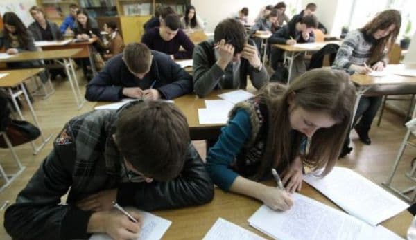 Întrebarea capcană, ultima din examen, care i-a şocat pe elevii unei universităţi