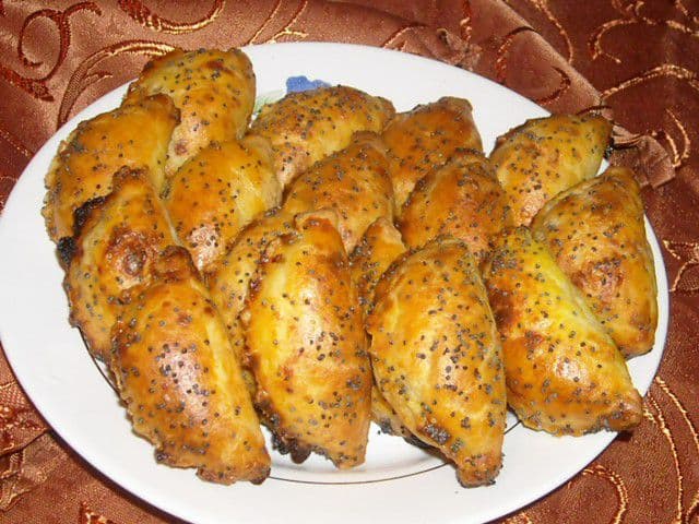 Pateuri cu carne