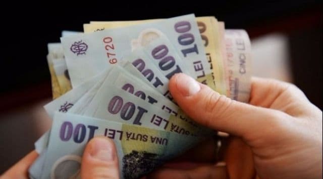 Nou ajutor social de la stat! Cum poți să lucrezi doar 4 ore pe zi și să primești salariul pentru norma întreagă?
