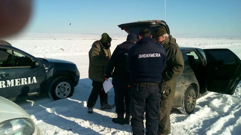 Amenzi de peste 5000 lei în urma unor controale ale jandarmilor pe acumulările Bucecea şi Rogojeşti - FOTO