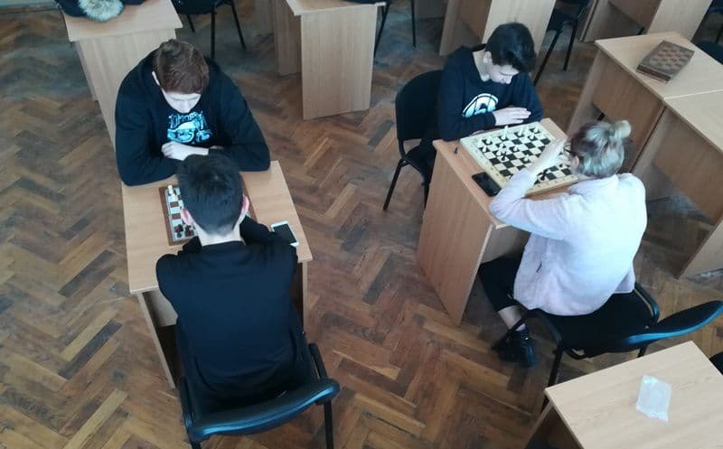 Campionat de Șah la Colegiul National Grigore Ghica Dorohoi - FOTO