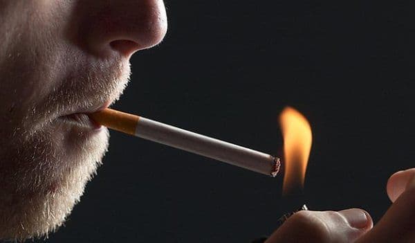 De ce să nu fumezi sub niciun motiv când te trezești