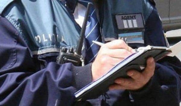 Poliţiştii botoşăneni au actionat pentru prevenirea furturilor din buzunare și genți