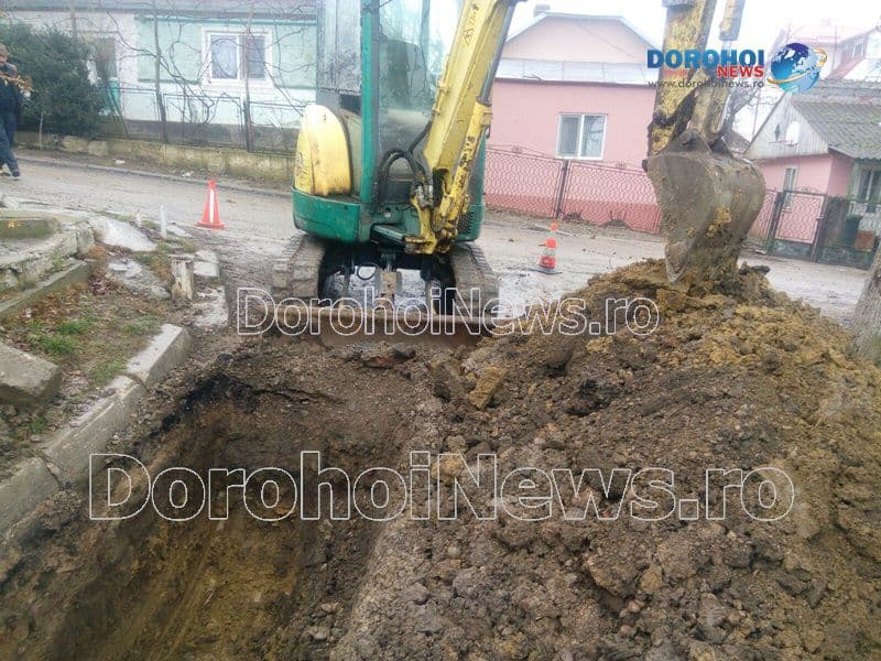 Avarie produsă la o conductă de distribuție apă din municipiul Dorohoi. Vezi zonele afectate!