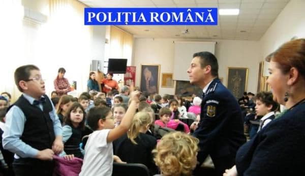 Activităţi preventive desfăşurate de poliţişti în rândul elevilor din județul Botoșani