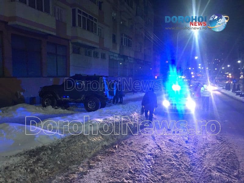 Accident grav la Dorohoi! Adolescent izbit pe trotuar de o mașină scăpată de sub control - FOTO
