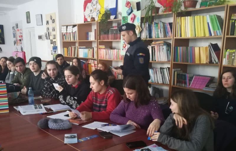 Şcoală în siguranţă - campanie de prevenire a faptelor antisociale de către elevi!