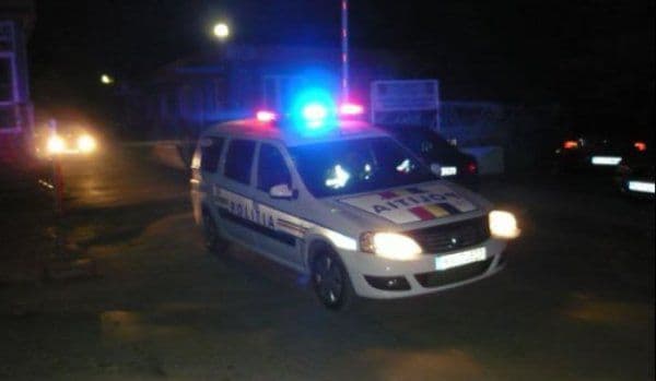 Nu a oprit la semnalele polițiștilor și a fost urmărit 15 km. Vezi ce au descoperit polițiștii când l-au prins!