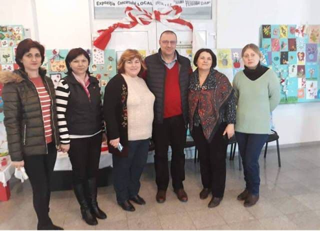 Concurs local de creaţie literară şi artistico-plastică „Mamei primăvara-n dar!” la Şcoala Primară „Iancu Munteanu” Tătărăşeni