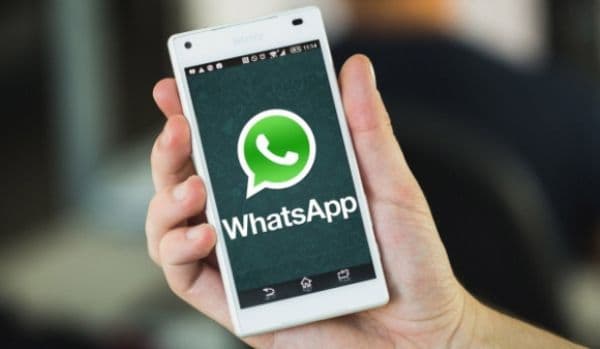 WhatsApp face schimbări. Decizia luată de Facebook privind ştergerea mesajelor