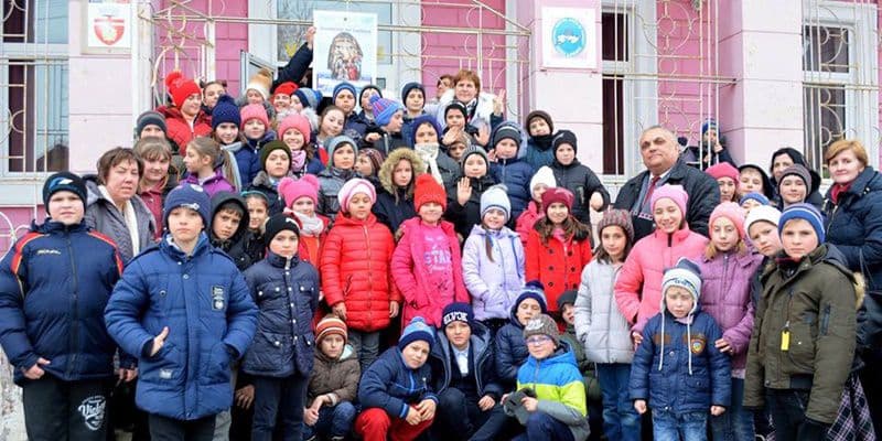 Schimb de experiență între Școala „Mihail Sadoveanu” Dumbrăvița și Liceul „Nicolae Iorga” Botoşani „Botoşani, cunoaşte-mă!” - FOTO