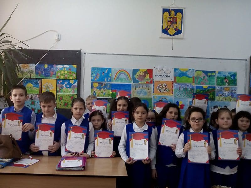 „Colecția mea de suflet” – Activitate desfășurată la Școala Gimnazială „Mihail Kogălniceanu” Dorohoi - FOTO