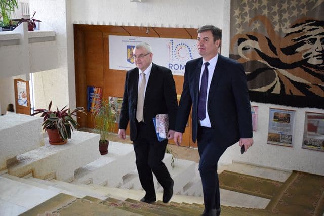Prefectul Dan Șlincu și directori de instituții deconcentrate, întâlnire cu Ambasadorul Republicii Belarus - FOTO