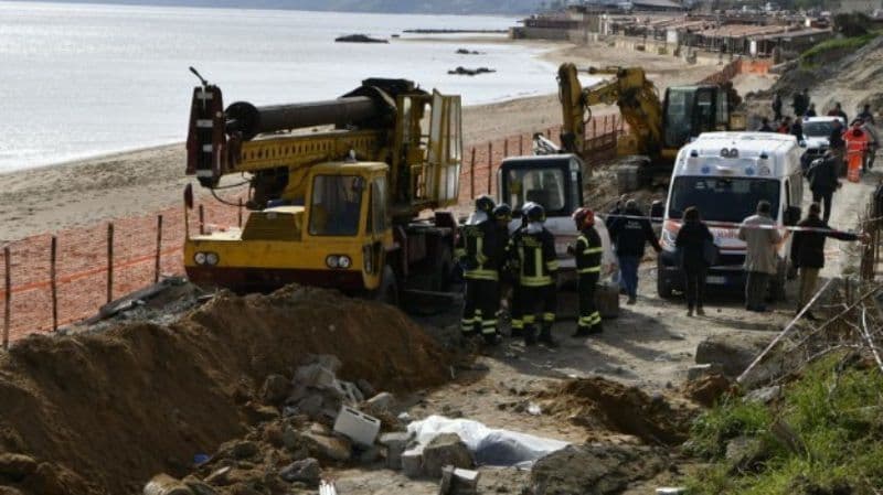 Botoșănean mort pe un șantier din Italia. A fost zdrobit de un zid!