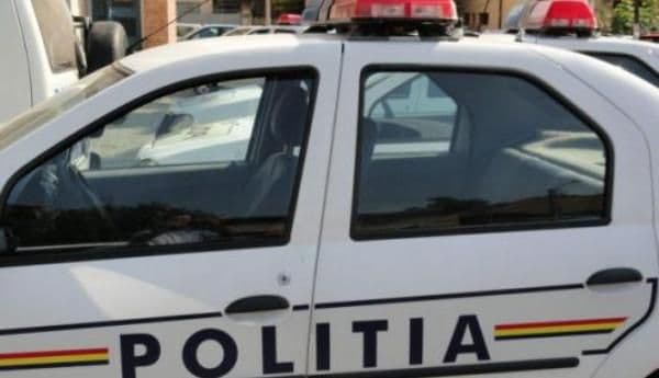 17 permise de conducere reţinute de poliţişti în minivacanţa de Paşti