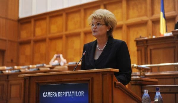 Mihaela Huncă: „Primele trei luni de guvernare din acest an au însemnat majorarea veniturilor populației, creșterea investițiilor, reducerea birocrați