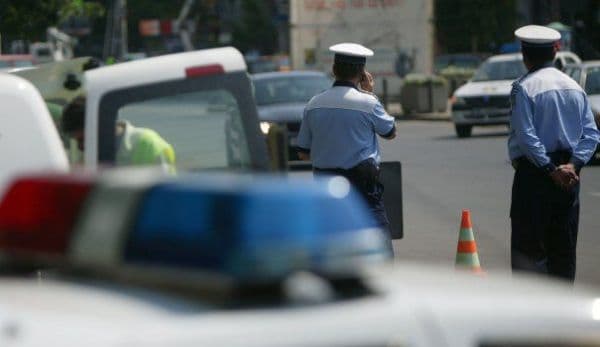 Surpriză la un control în trafic. Ce au găsit poliţiştii în portbagaj?