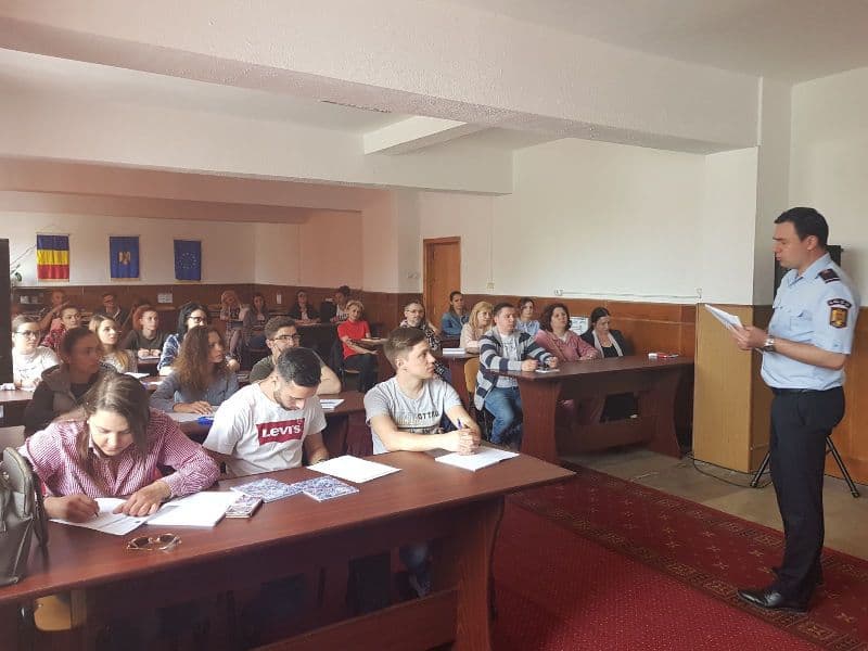 Împreună pentru siguranţa semenilor! Încă 50 de botoşăneni se pregătesc să participe la misiuni alături de echipajele ISU - FOTO