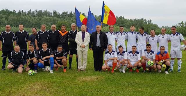 „Cupa Primăverii” disputată într-un meci amical româno-moldovean, la Botoșani - FOTO