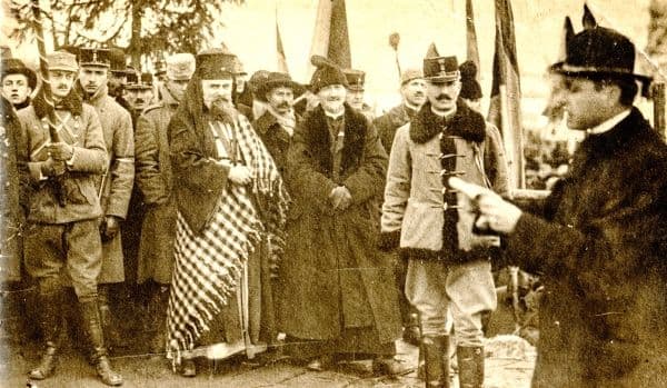 Ierarhi și preoți dorohoieni care au contribuit la Unirea din 1918 (II) - Doi preoți militari