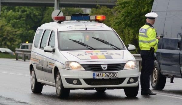 S-a ales cu dosar penal după ce a plecat la plimbare cu mașina deși avea permisul anulat de patru ani