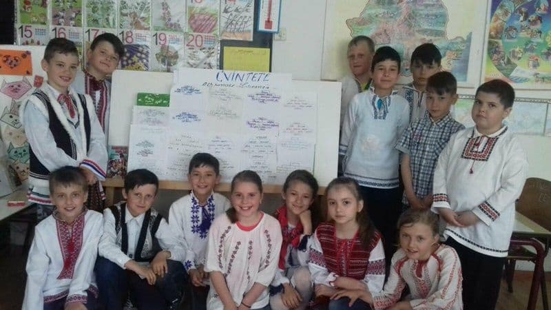 „În lumea lui Creangă” - proiect tematic la Şcoala Primară Rediu, comuna Rădăuţi Prut - FOTO